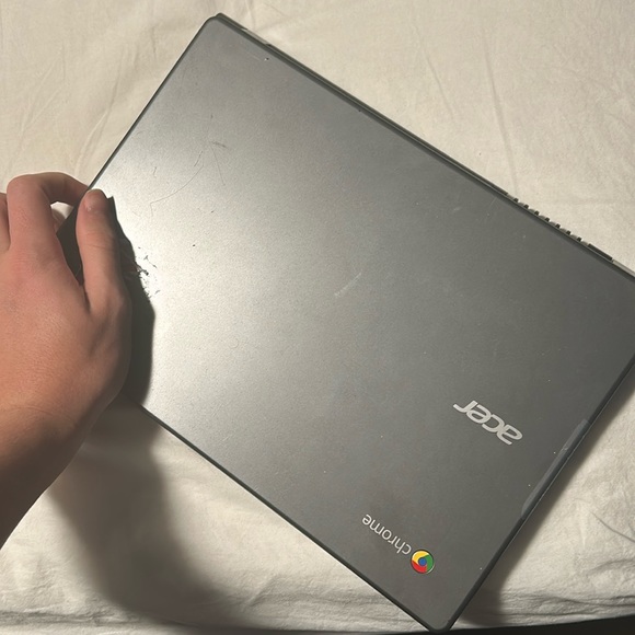 Acer computer - Picture 1 of 2